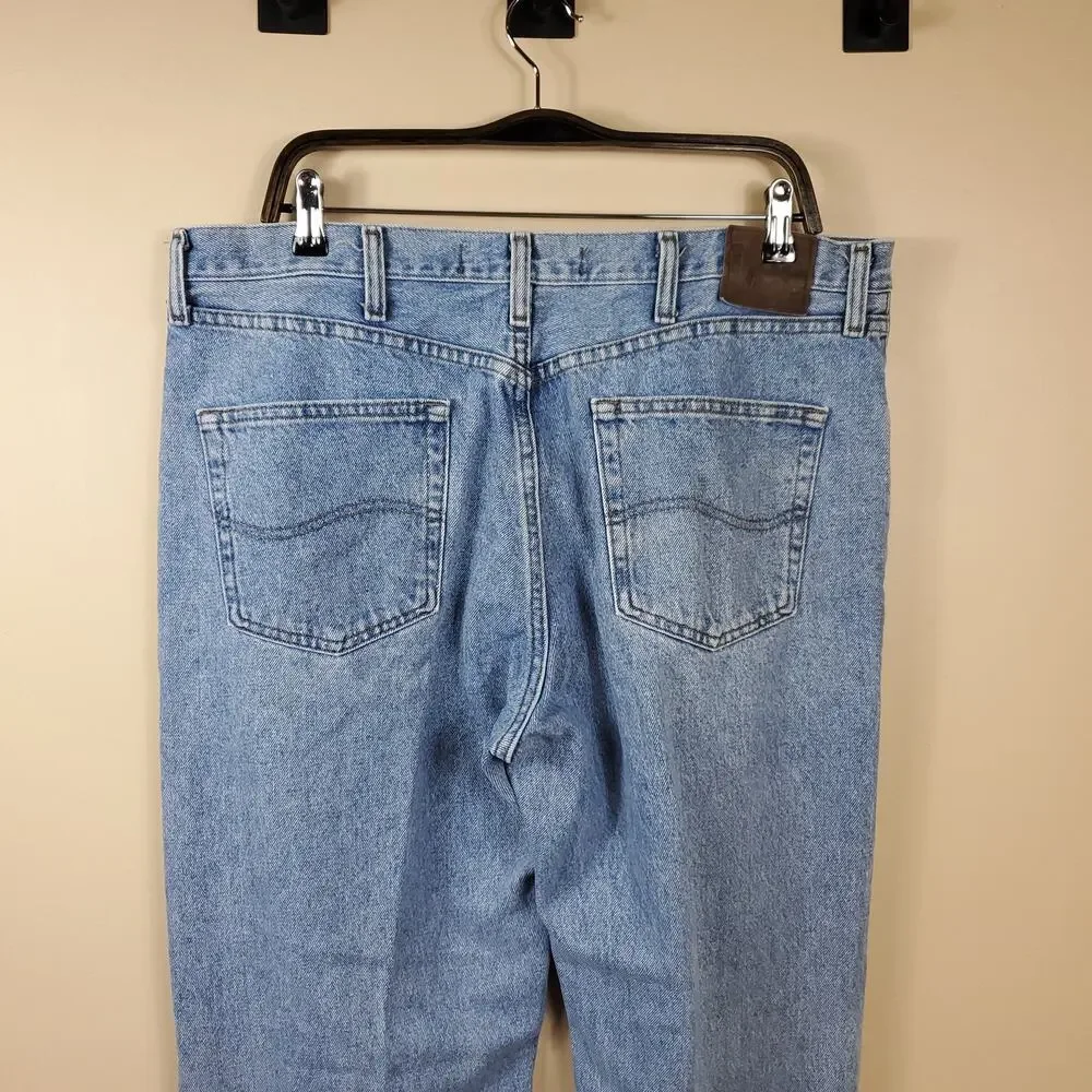 LEE Light Wash Regular Fit Straight Leg Jean Size 38x30